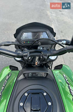 Мотоцикл Спорт-туризм Bajaj Dominar D400 2024 в 