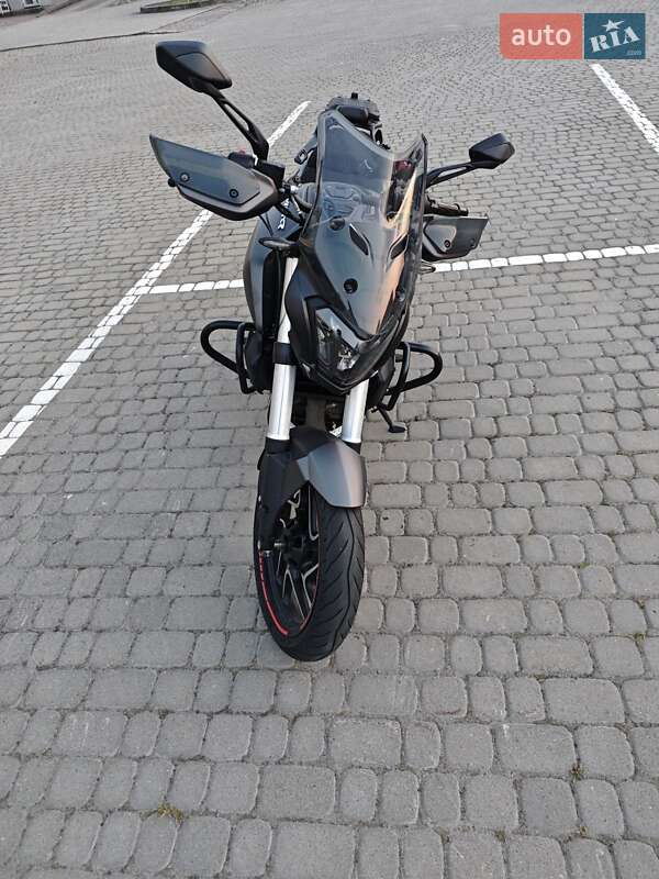 Мотоцикл Без обтекателей (Naked bike) Bajaj Dominar D400 2022 в Львове