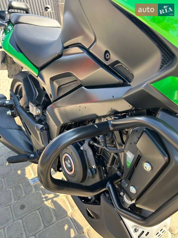 Мотоцикл Спорт-туризм Bajaj Dominar D400 2023 в Бобринці