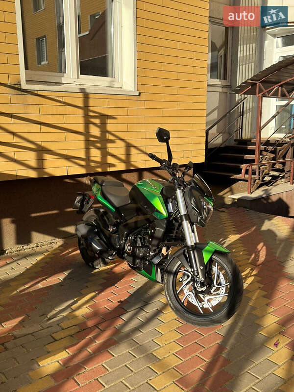 Мотоцикл Без обтекателей (Naked bike) Bajaj Dominar D400 2021 в Киеве