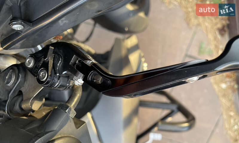 Мотоцикл Без обтекателей (Naked bike) Bajaj Dominar D400 2019 в Киеве фото 15 Мотоцикл Без обтекателей (Naked bike) Bajaj Dominar D400 2019 в Киеве