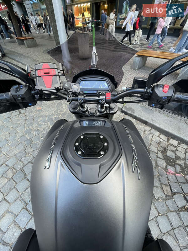 Мотоцикл Многоцелевой (All-round) Bajaj Dominar D400 2022 в Ужгороде