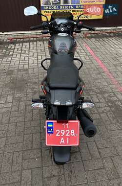Спортбайк Bajaj Pulsar 180 2023 в 