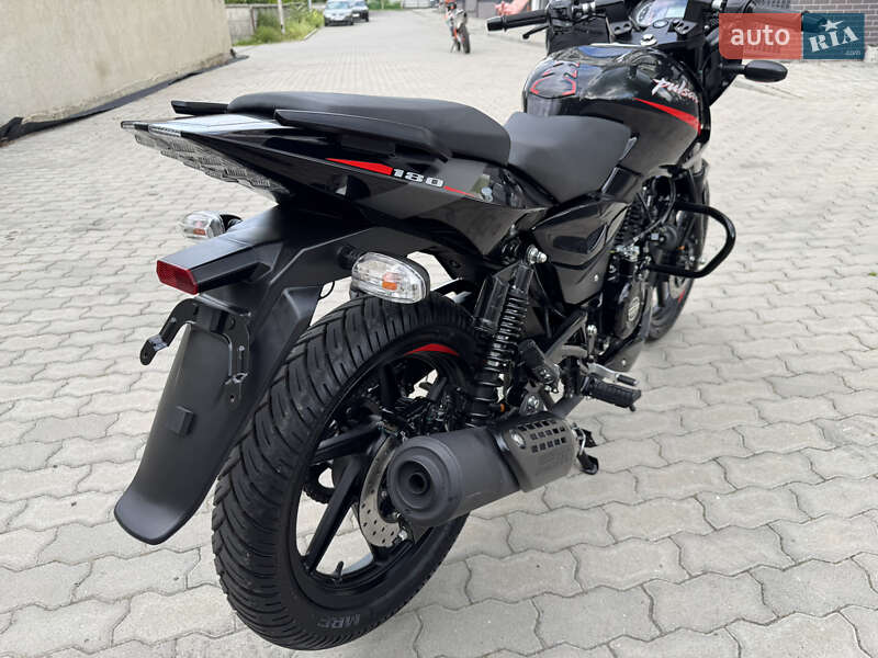 Мотоцикл Классік Bajaj Pulsar 180 2021 в Жовкві