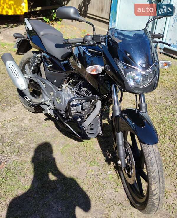 Мотоцикл Многоцелевой (All-round) Bajaj Pulsar 180 2020 в Золотоноше