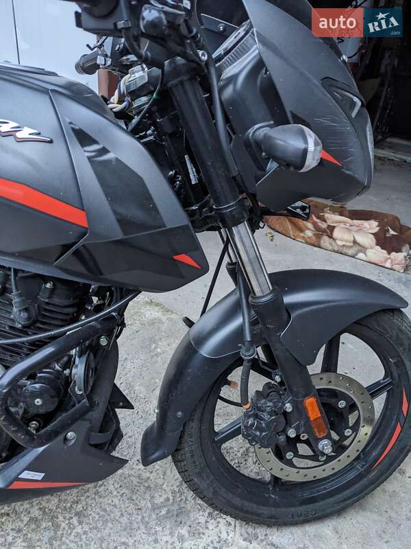Мотоцикл Спорт-туризм Bajaj Pulsar 180 2024 в Буську