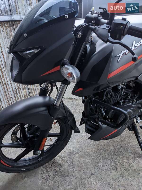 Мотоцикл Спорт-туризм Bajaj Pulsar 180 2024 в Буську