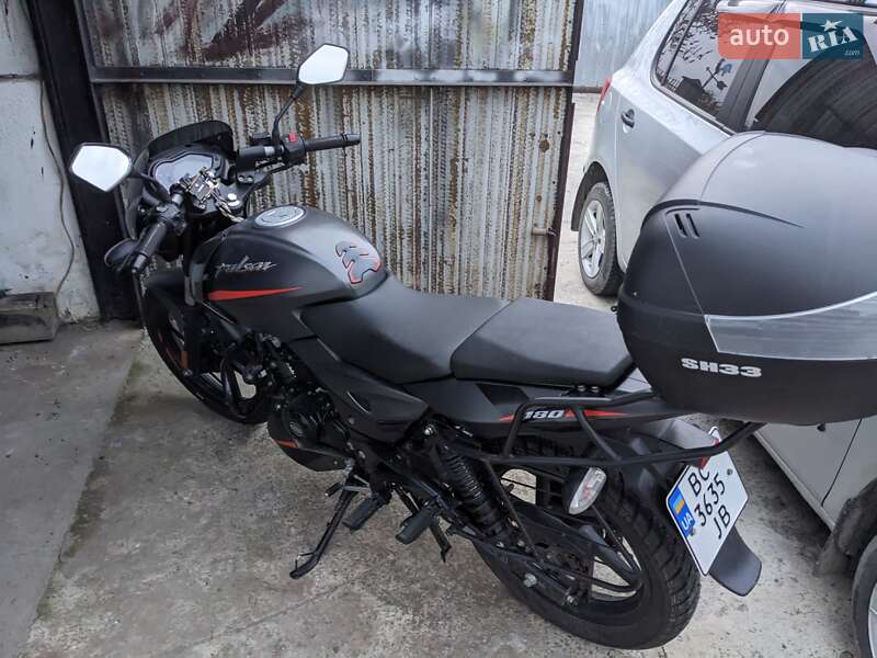 Мотоцикл Спорт-туризм Bajaj Pulsar 180 2024 в Буську