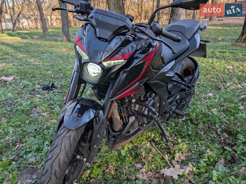 Bajaj Pulsar N250 2024