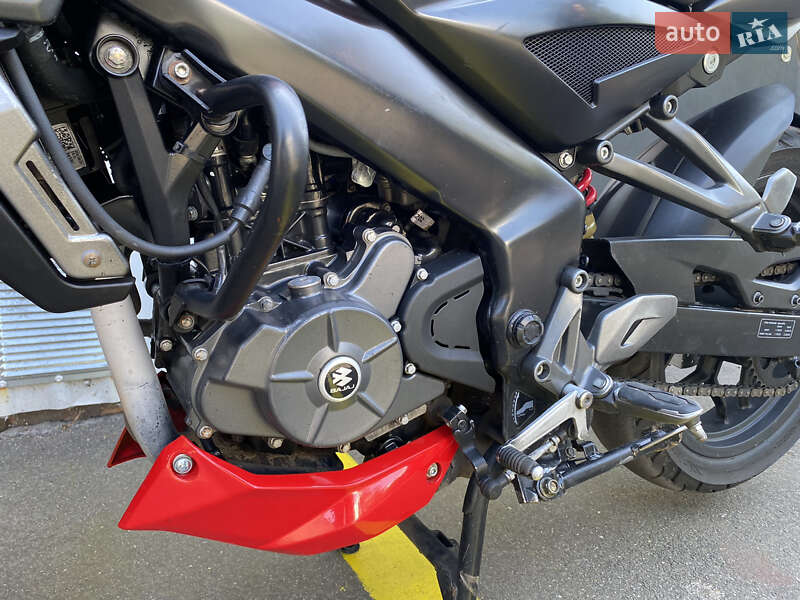 Вантажні моторолери, мотоцикли, скутери, мопеди Bajaj Pulsar NS200 2019 в Конотопі
