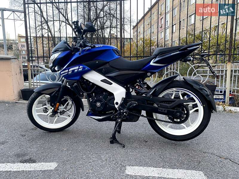 Мотоцикл Без обтекателей (Naked bike) Bajaj Pulsar NS200 2021 в Киеве