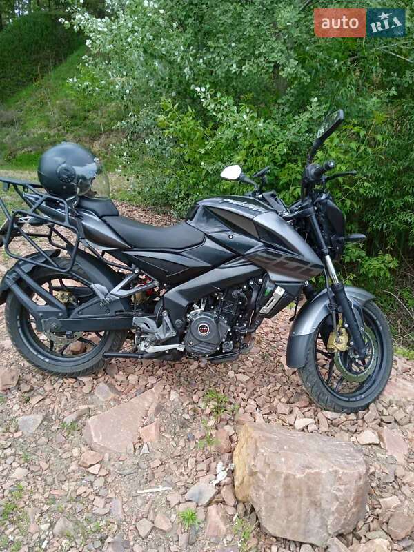 Мотоцикл Многоцелевой (All-round) Bajaj Pulsar NS200 2018 в 
