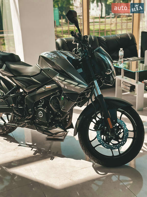 Спортбайк Bajaj Pulsar NS200 2022 в Николаеве