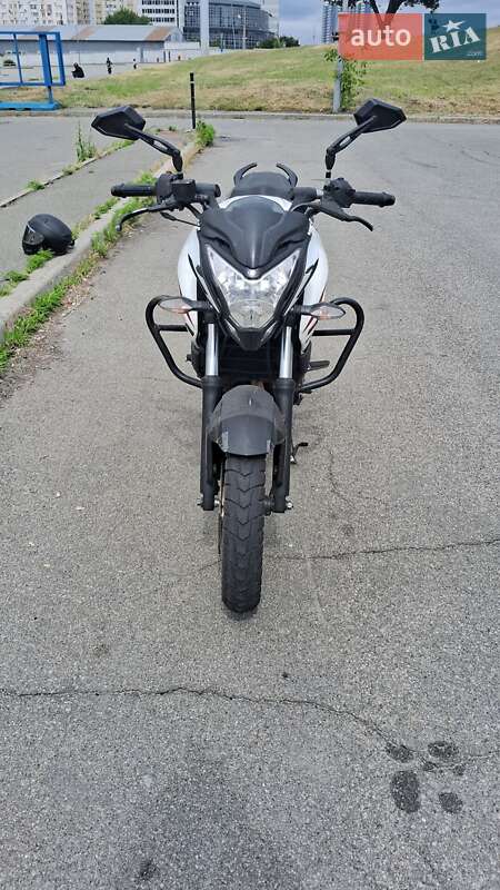 Мотоцикл Многоцелевой (All-round) Bajaj Pulsar NS200 2021 в Киеве