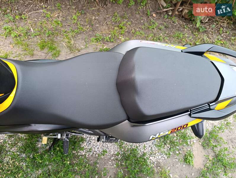 Вантажні моторолери, мотоцикли, скутери, мопеди Bajaj Pulsar NS200 2019 в Дніпрі