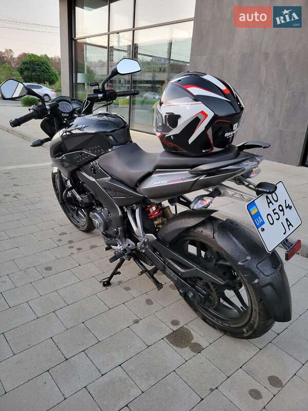 Bajaj Pulsar NS200 2018
