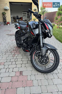 Мотоцикл Багатоцільовий (All-round) Bajaj Pulsar NS200 2024 в 