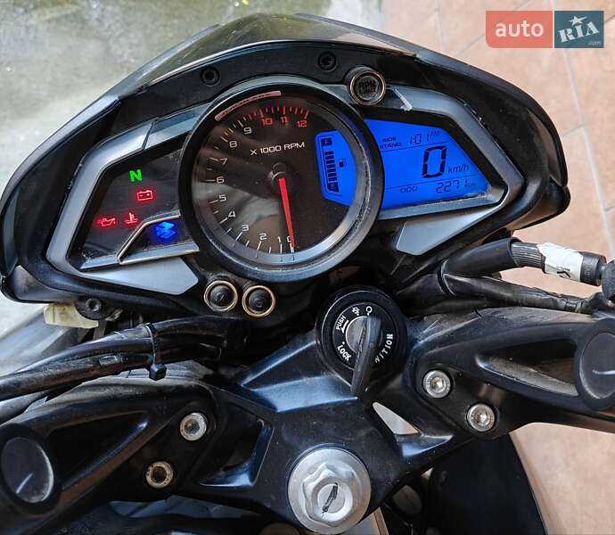 Мотоцикл Без обтікачів (Naked bike) Bajaj Pulsar NS200 2021 в 