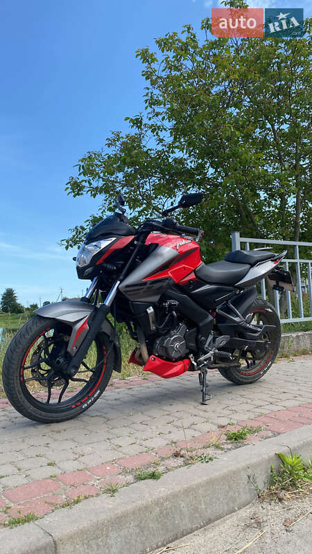 Спортбайк Bajaj Pulsar NS200 2017 в Ровно