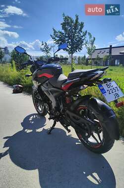 Мотоцикл Багатоцільовий (All-round) Bajaj Pulsar NS200 2024 в 