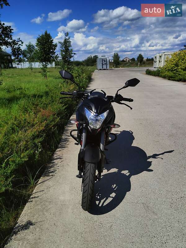 Мотоцикл Многоцелевой (All-round) Bajaj Pulsar NS200 2024 в Коростене