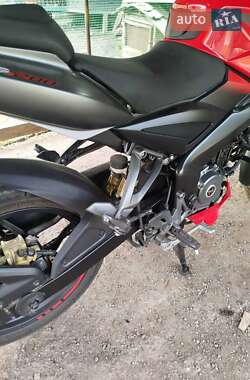 Спортбайк Bajaj Pulsar NS200 2020 в 