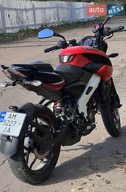 Спортбайк Bajaj Pulsar NS200 2023 в 