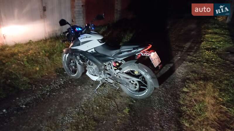 Bajaj Pulsar NS200 2021 Bajaj Pulsar NS200 2021