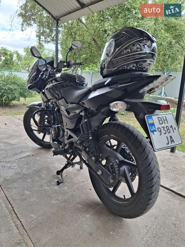 Мотоцикл Спорт-туризм Bajaj Pulsar 2023 в Бершади