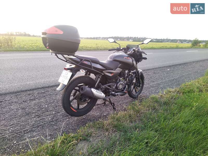 Мотоцикл Багатоцільовий (All-round) Bajaj Pulsar 2020 в Черкасах