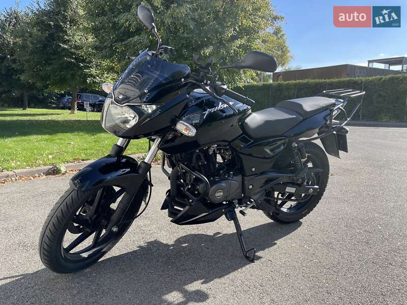 Bajaj Pulsar 2021