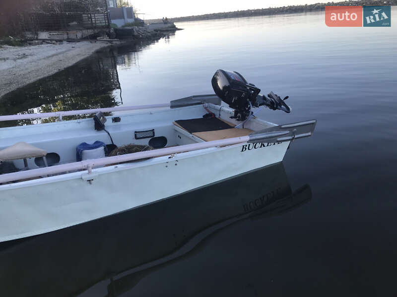 Лодка Бакай 1 1988 в Николаеве