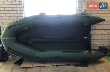 Човен Bark BT-330S 2013 в 