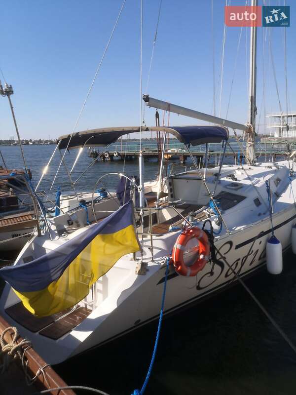 Моторна яхта Bavaria Cruiser 1999 в Миколаєві