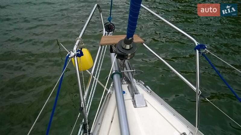 Парусна яхта Bavaria Holiday 2000 в Києві