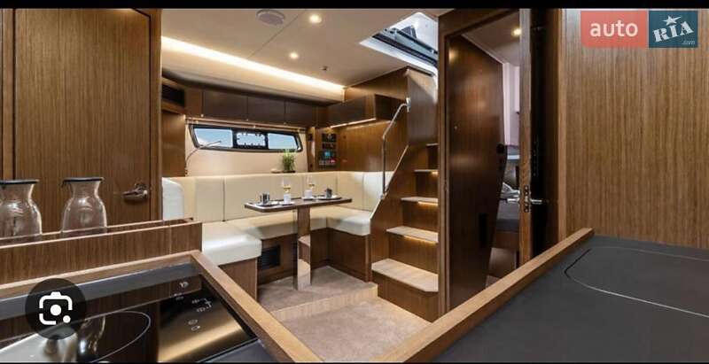 Моторная яхта Bavaria SR41 2022 в Киеве фото 14 Моторная яхта Bavaria SR41 2022 в Киеве