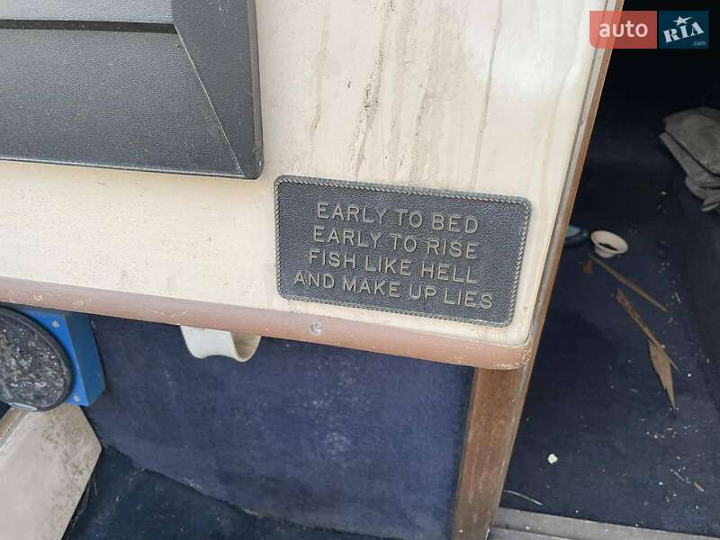 Катер Bayliner 2252 1984 в Киеве фото 40 Катер Bayliner 2252 1984 в Киеве