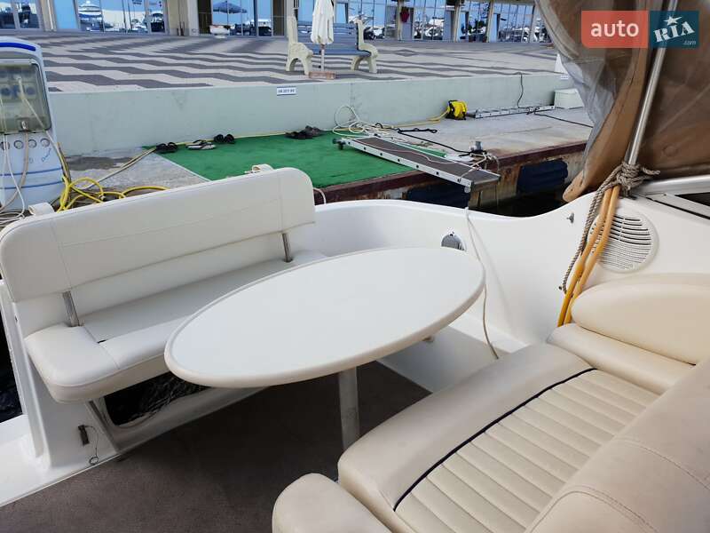 Моторна яхта Bayliner 2455 2001 в Одесі