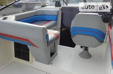 Моторная яхта Bayliner 2455 1990 в 