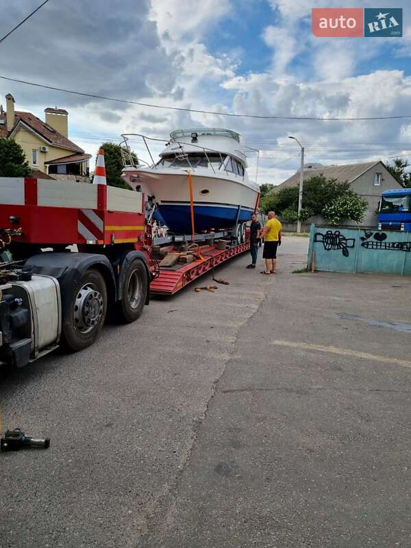 Моторная яхта Bayliner 2859 1999 в Кельменцах
