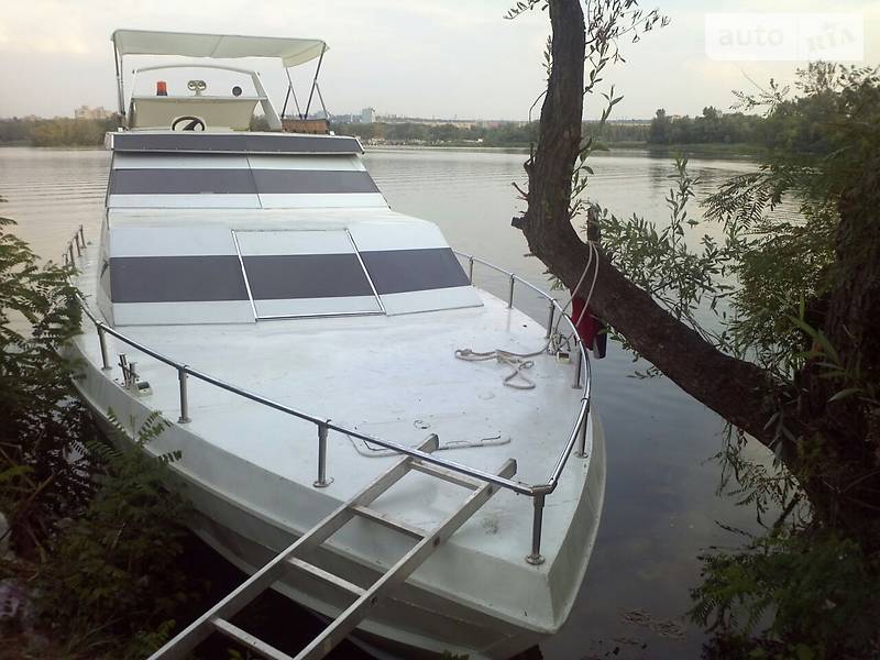 Моторна яхта Bayliner 288 2013 в Миколаєві