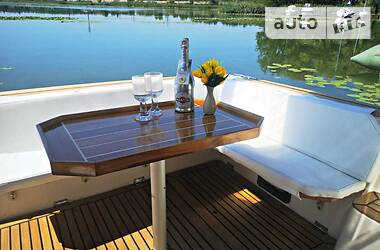 Моторна яхта Bayliner 288 2009 в 