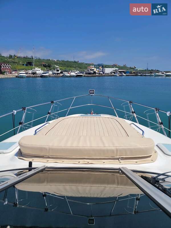 Моторна яхта Bayliner 3055 Ciera 2003 в Одесі