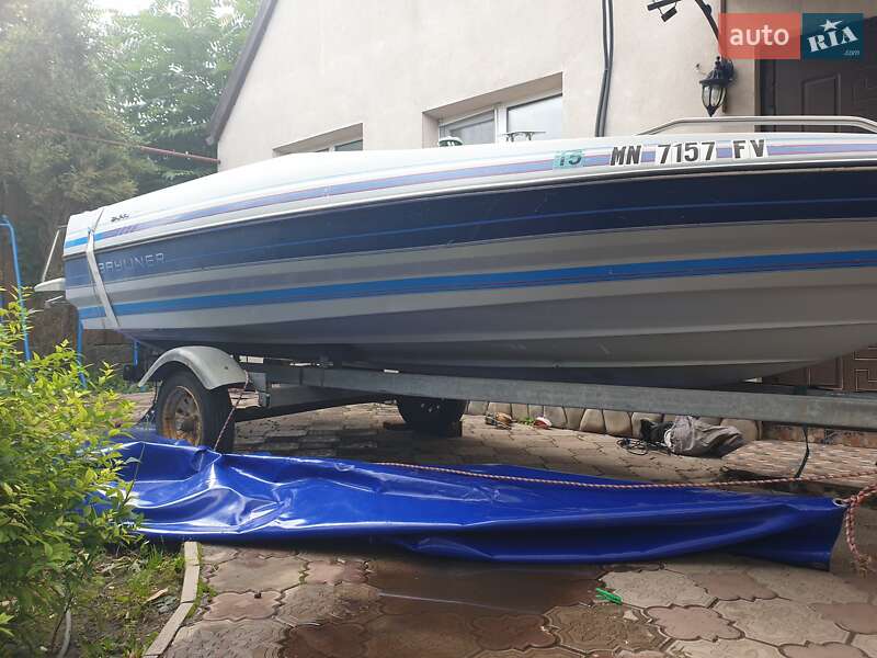 Лодка Bayliner Capri 1989 в Запорожье
