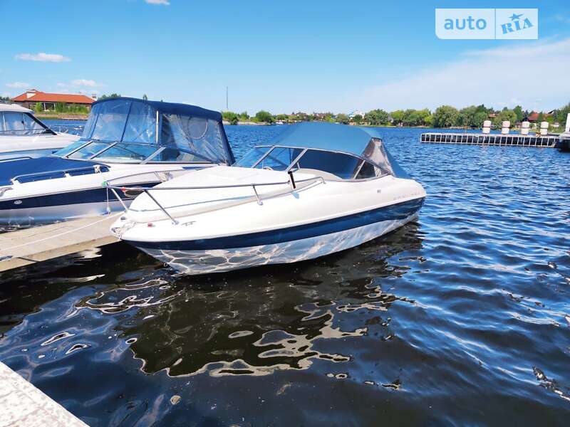 Моторна яхта Bayliner Capri 2005 в Києві