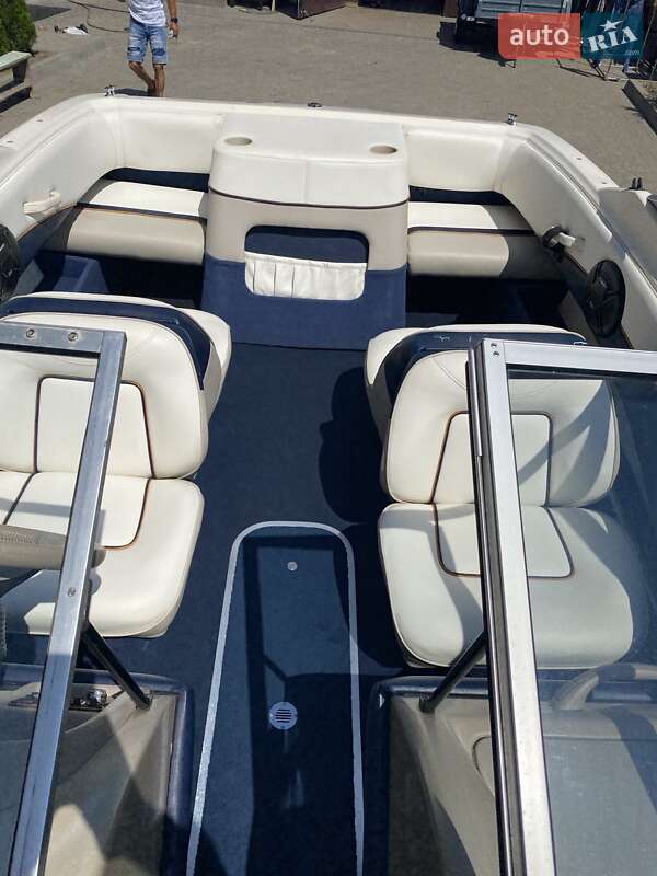 Катер Bayliner Capri 1995 в Луцке
