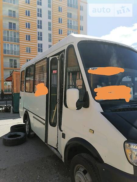 БАЗ 3215 Дельфин