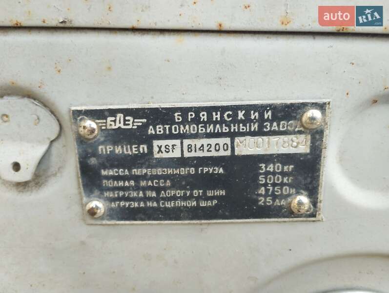 Легковой прицеп БАЗ 8142 1991 в Вольногорске