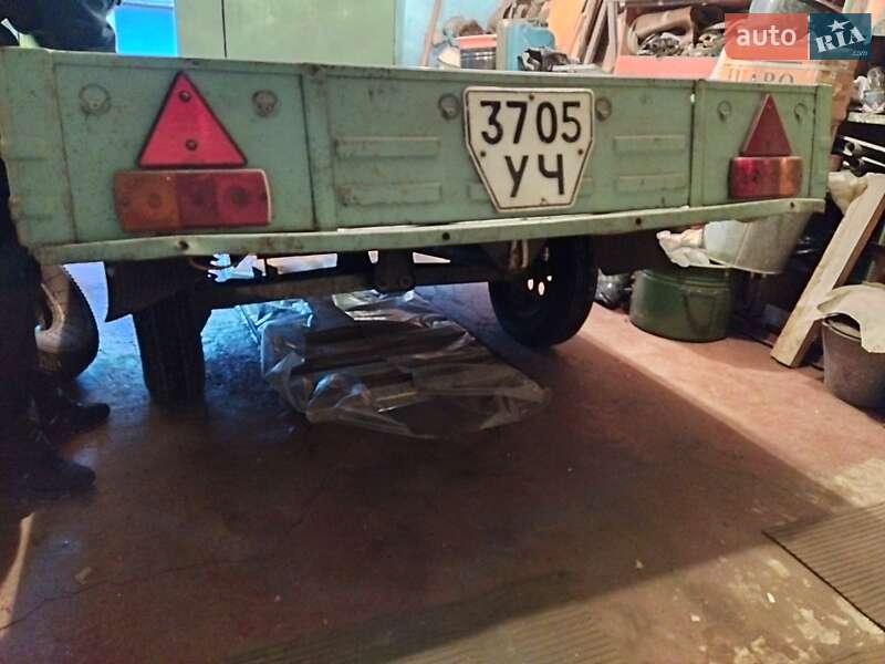 Легковий причіп БАЗ 8142 1992 в Ніжині