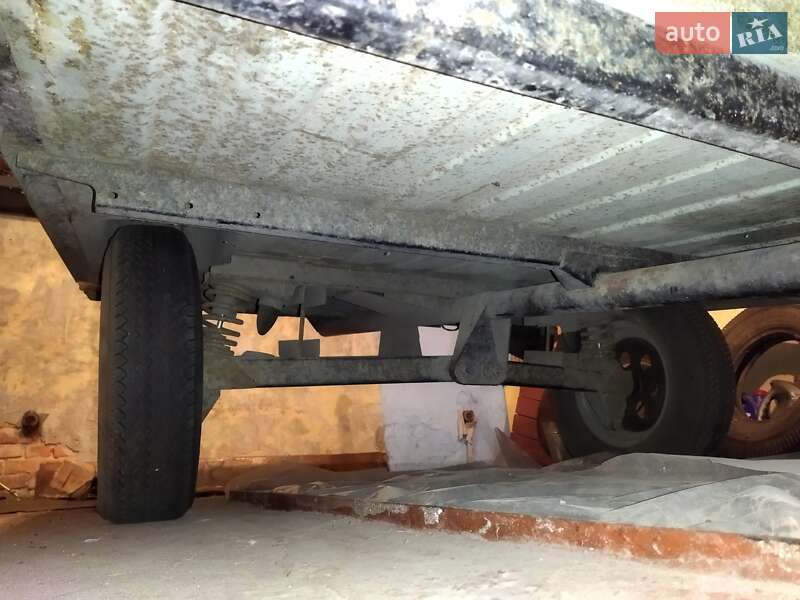 Легковий причіп БАЗ 8142 1992 в Ніжині